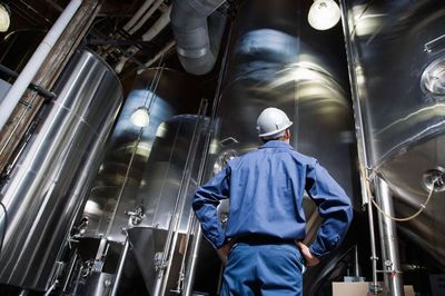 谁在高位接盘化工资产？——解析化工行业并购浪潮中的资本暗流